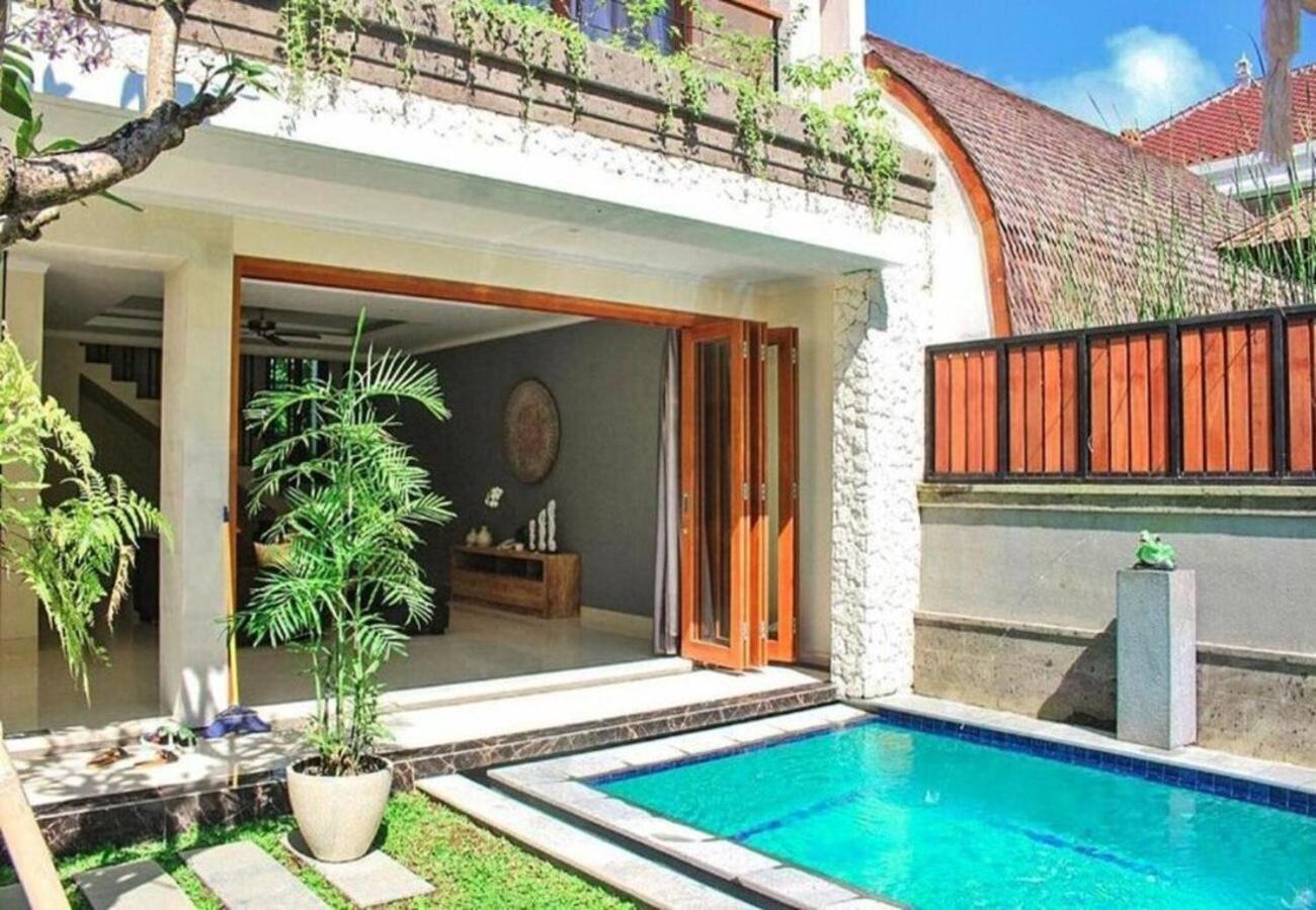 Kubu Gwk Villa Jimbaran Esterno foto